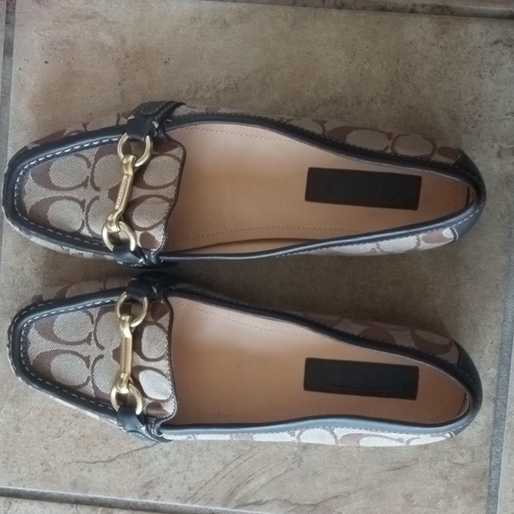 Women's coach shoes, size 8.5, brown/tan - Picture 1 of 2